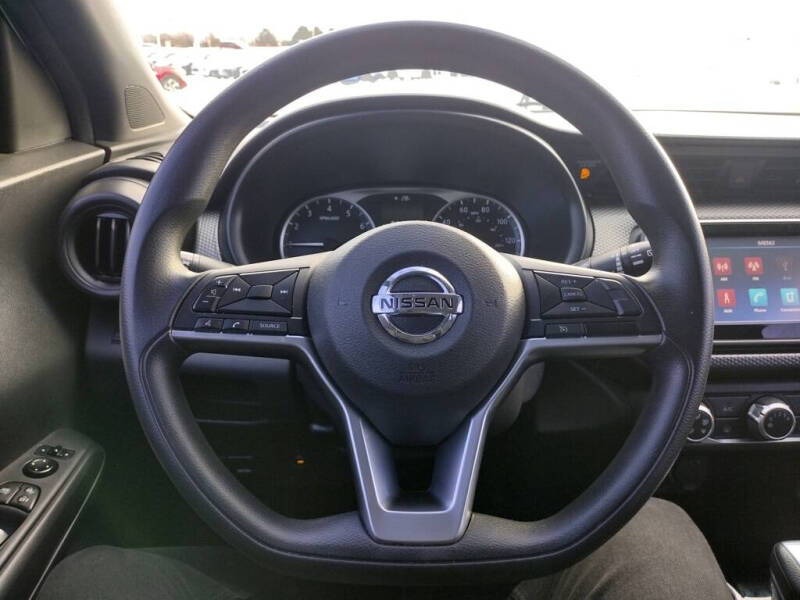 2019 Nissan Kicks S