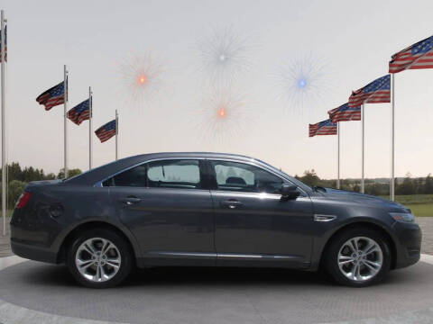 2017 Ford Taurus SEL