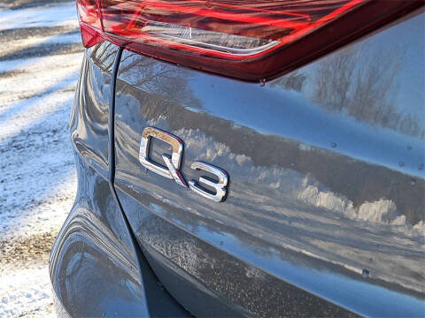 2022 Audi Q3 quattro S line Premium 45 TFSI