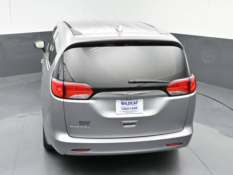 2017 Chrysler Pacifica LX
