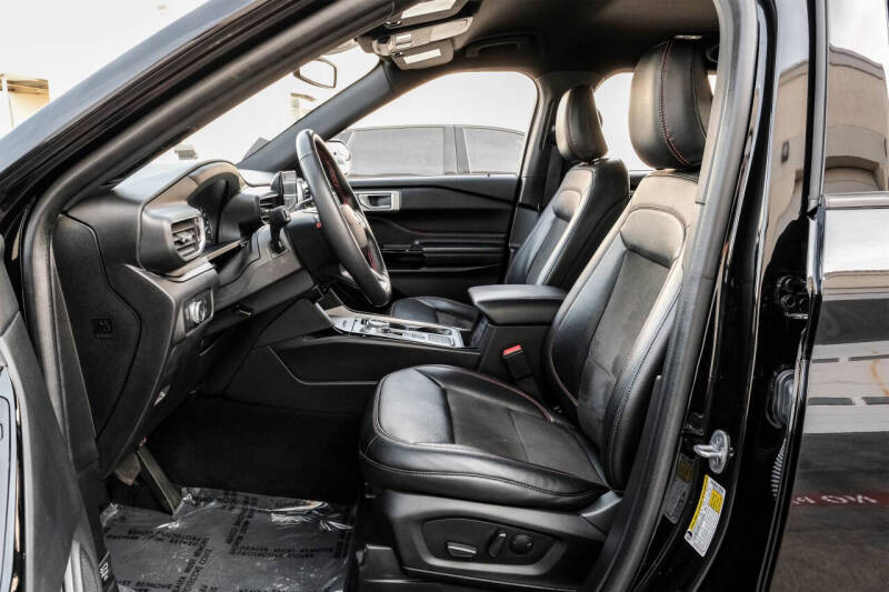 2022 Ford Explorer ST-Line