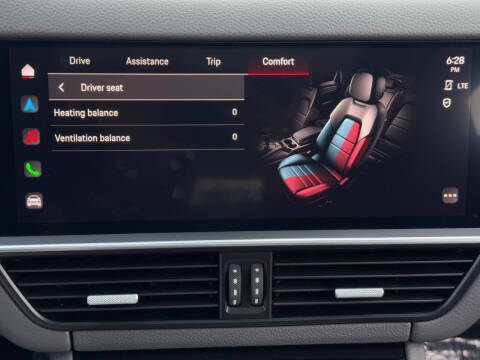 2023 Porsche Cayenne E-Hybrid Coupe