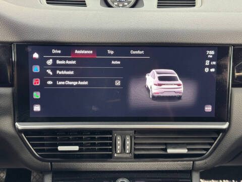 2022 Porsche Cayenne Coupe Platinum Edition