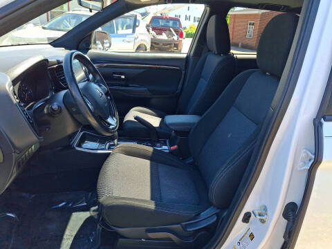 2018 Mitsubishi Outlander SE