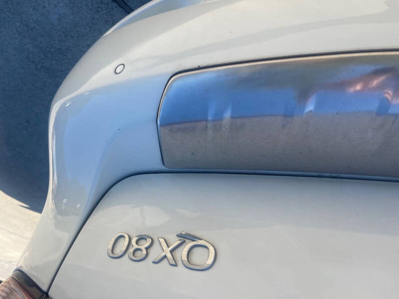 2015 INFINITI QX80 Base photo 5