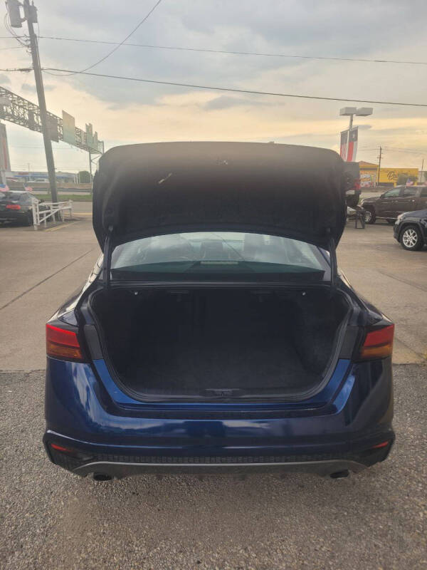 2019 Nissan Altima 2.5 SR