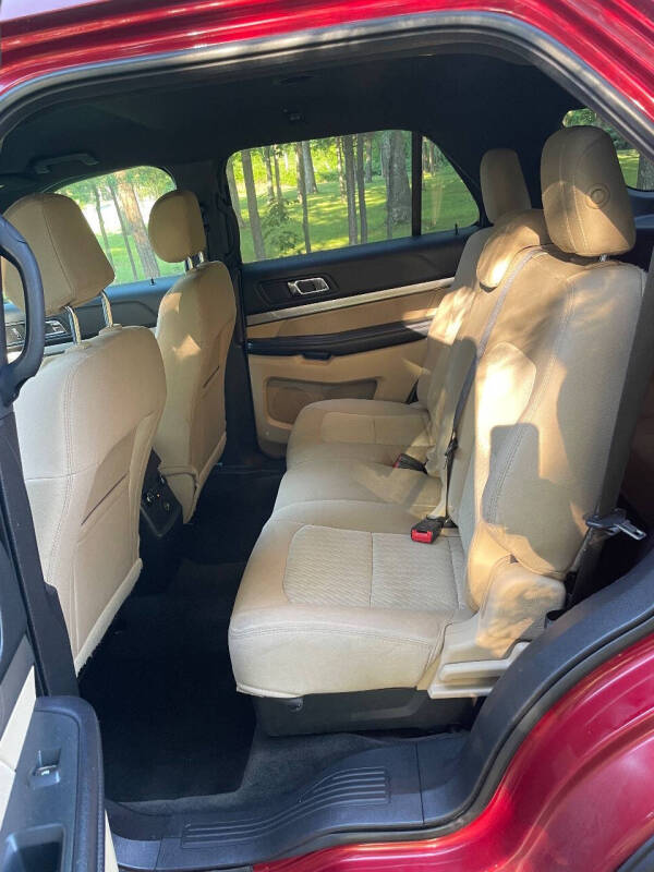 2017 Ford Explorer