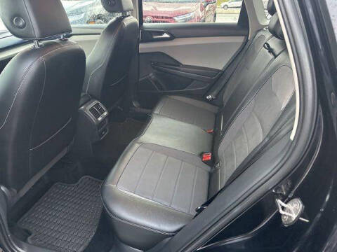 2022 Volkswagen Taos SE 4Motion