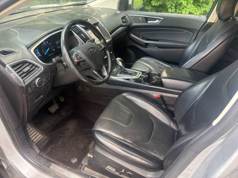 2017 Ford Edge Titanium