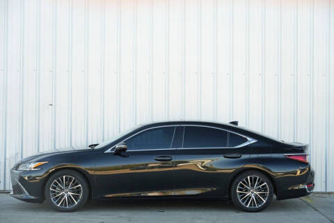 2023 Lexus ES 300h