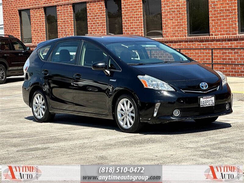 2012 Toyota Prius v Five