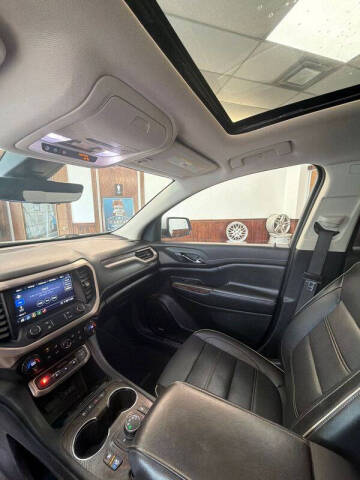 2020 GMC Acadia Denali