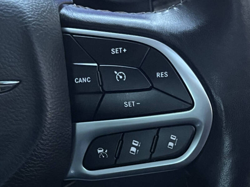 2019 Chrysler 300 Limited