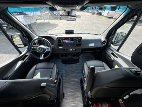 2025 Mercedes-Benz Sprinter