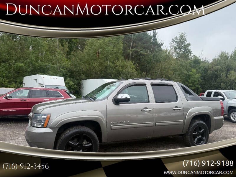 2012 Chevrolet Avalanche LT's photo