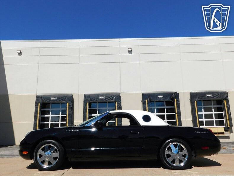 2002 Ford Thunderbird Deluxe