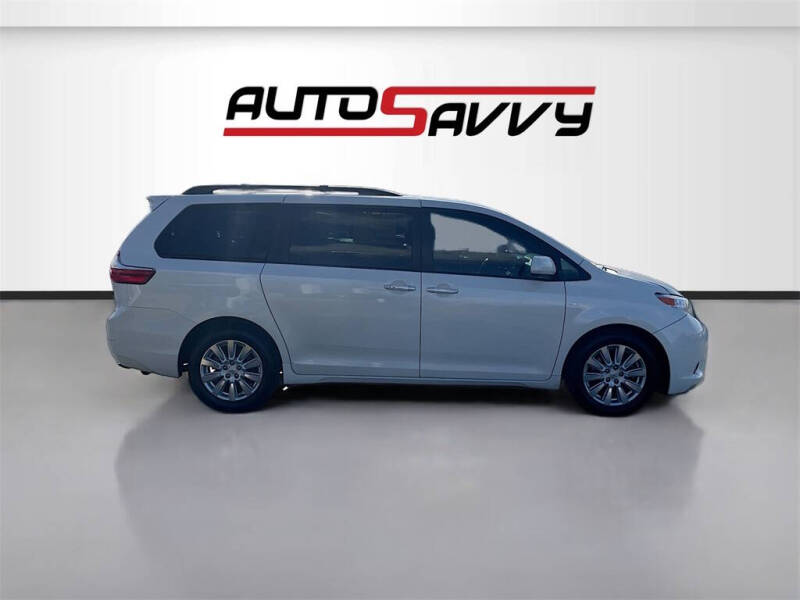2017 Toyota Sienna
