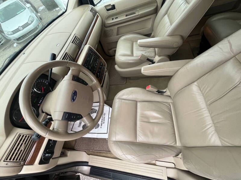 2005 Ford Freestar SEL