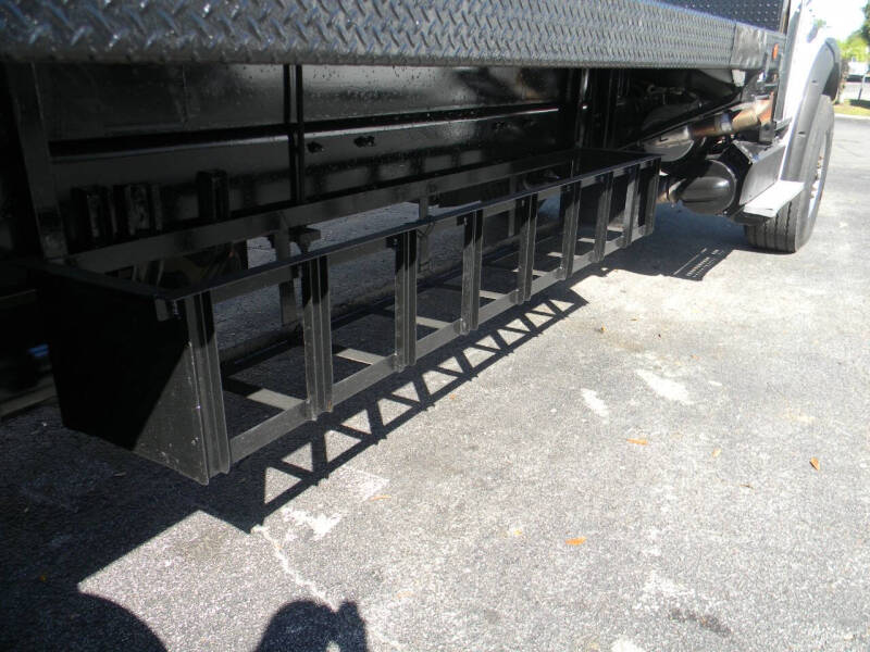 2012 Freightliner M2 112