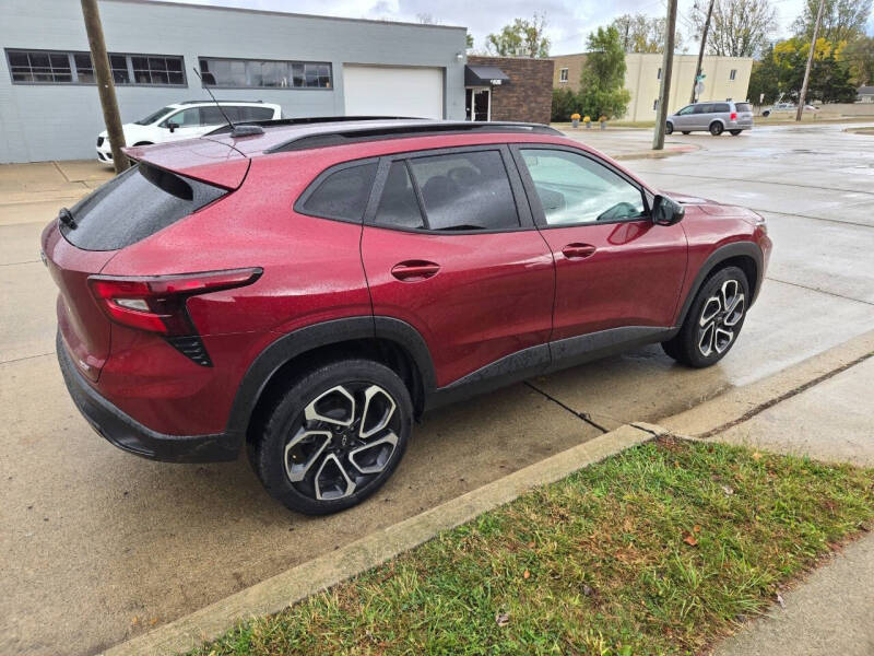 2025 Chevrolet Trax RS