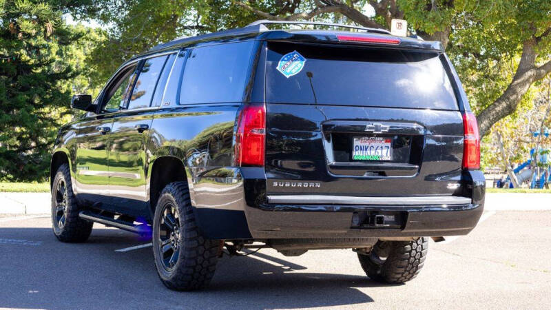 2020 Chevrolet Suburban LT