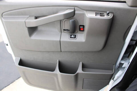 2024 Chevrolet Express 2500