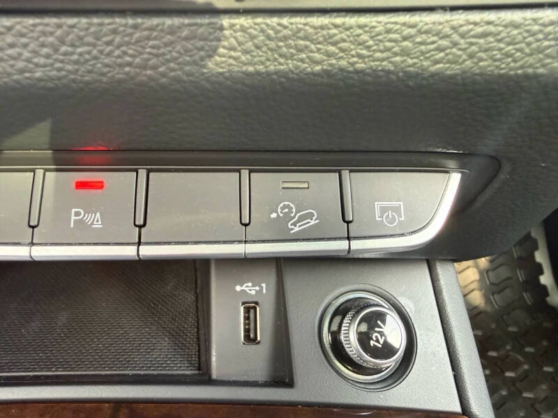 2019 Audi Q5 quattro Premium Plus 45 TFSI