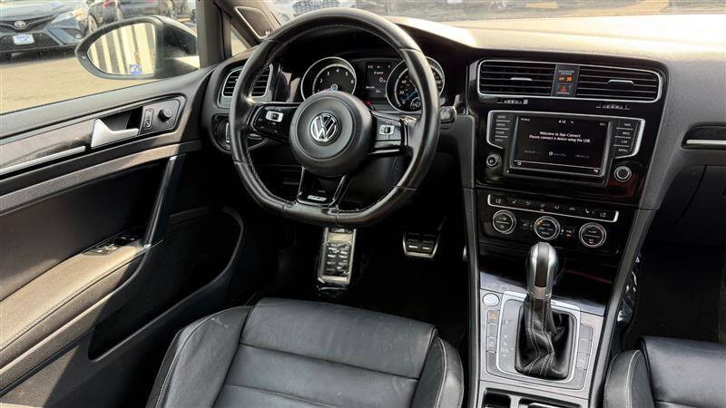 2017 Volkswagen Golf R 4Motion