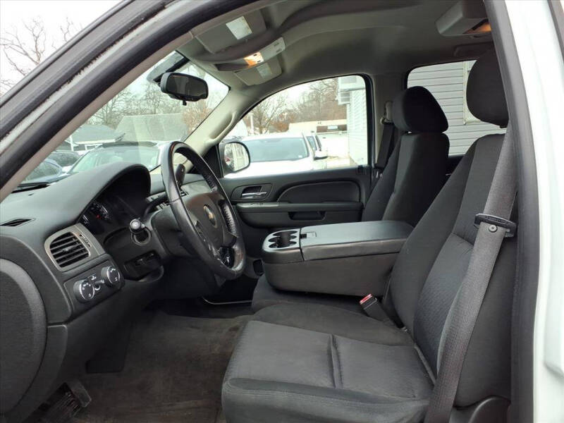 2010 Chevrolet Suburban LS