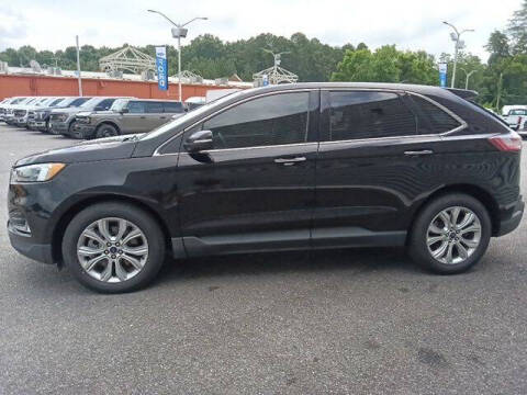 2022 Ford Edge Titanium