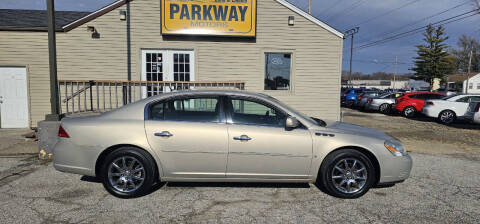 2007 Buick Lucerne for sale at Parkway Motors in Springfield IL