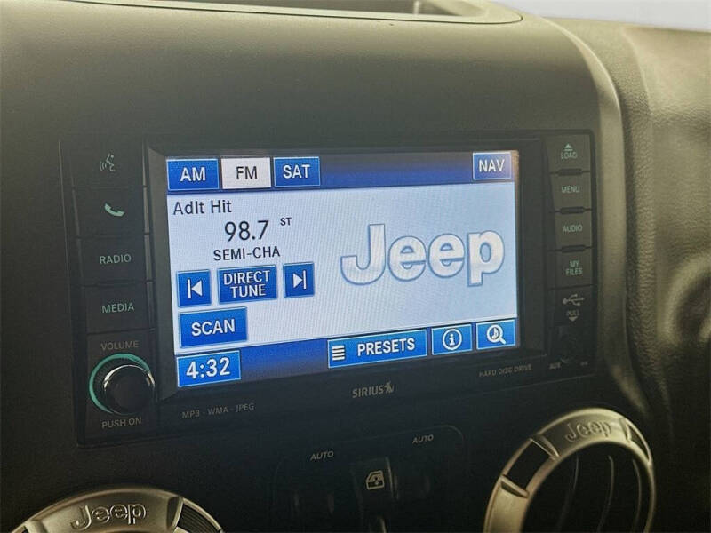 2011 Jeep Wrangler Unlimited Sahara