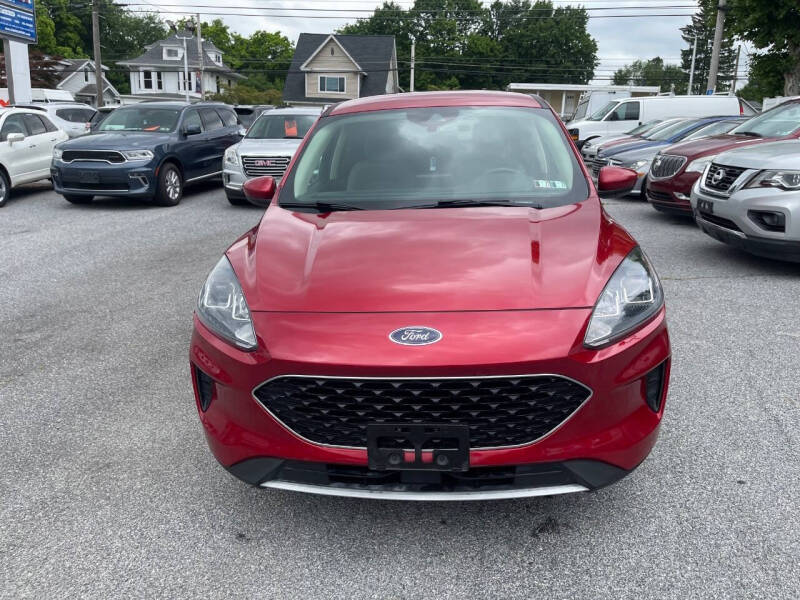 2020 Ford Escape SE