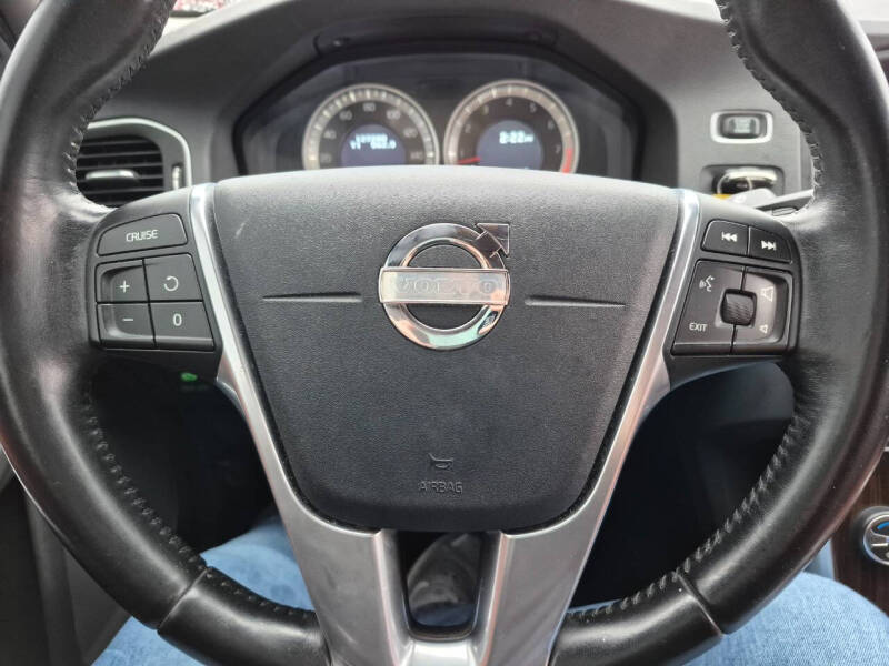 2013 Volvo S60 T5 Premier Plus