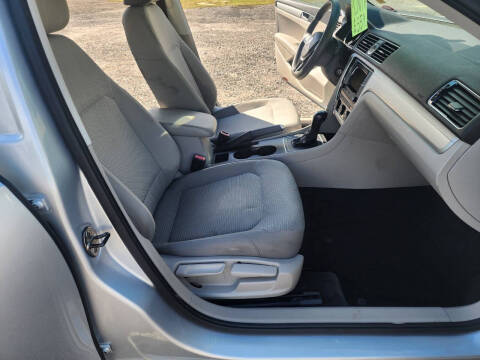 2017 Volkswagen Passat 1.8T S