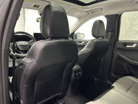 2025 Ford Escape Platinum