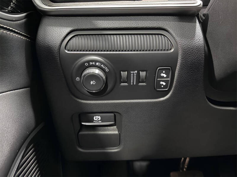 2023 Jeep Wagoneer L Series III