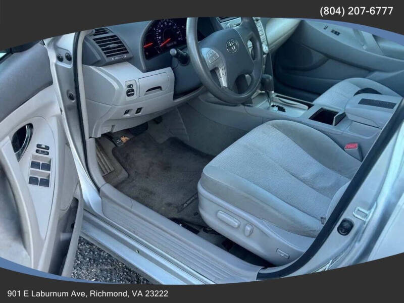 2011 Toyota Camry SE V6