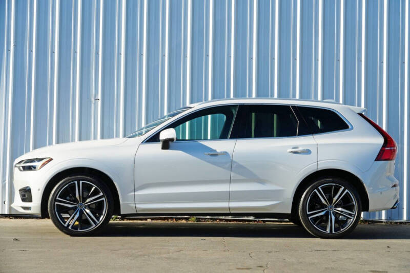 2019 Volvo XC60 T5 R-Design