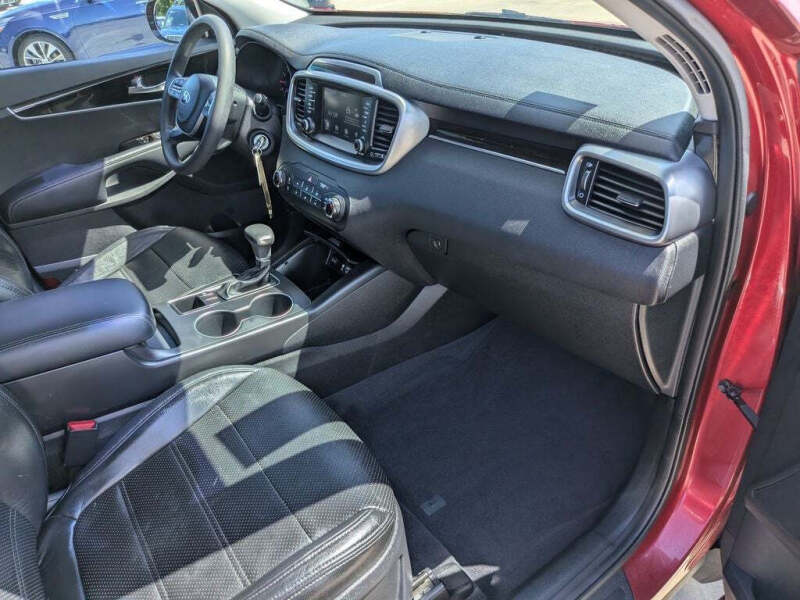 2019 Kia Sorento LX