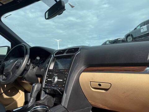 2017 Ford Explorer Limited