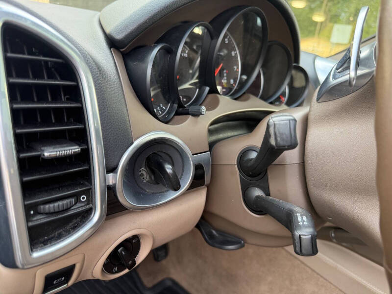 2012 Porsche Cayenne Tiptronic