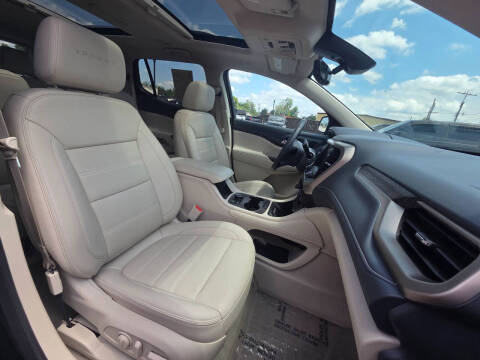 2023 GMC Acadia Denali