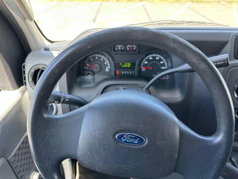 2014 Ford E-Series E-150