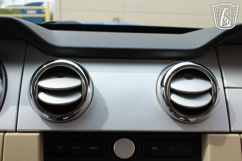 2006 Ford Mustang