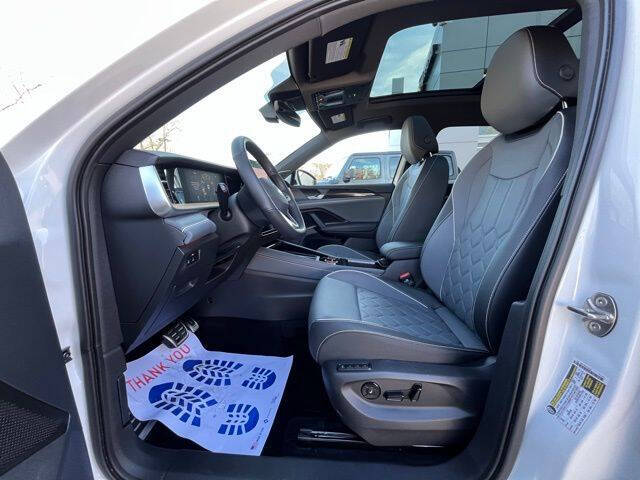 2025 Volkswagen Tiguan SEL R-Line 4Motion