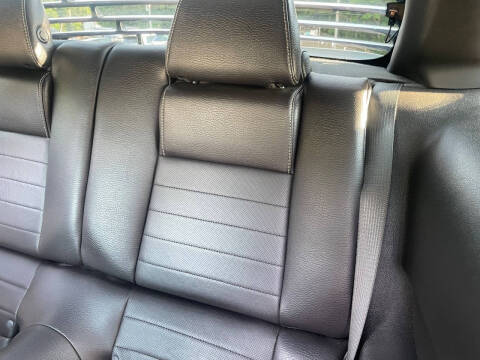2012 Ford Mustang V6 Premium
