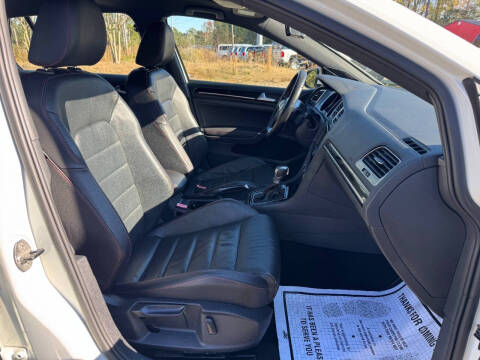 2017 Volkswagen Golf GTI Sport