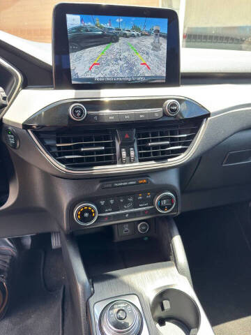 2020 Ford Escape SEL