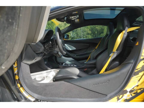 2022 McLaren GT